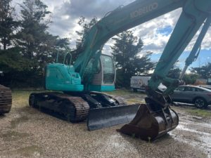 Pelle sur chenilles occasion KOBELCO SK235