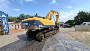 Pelle sur chenilles occasion HYUNDAI R320NLC-9