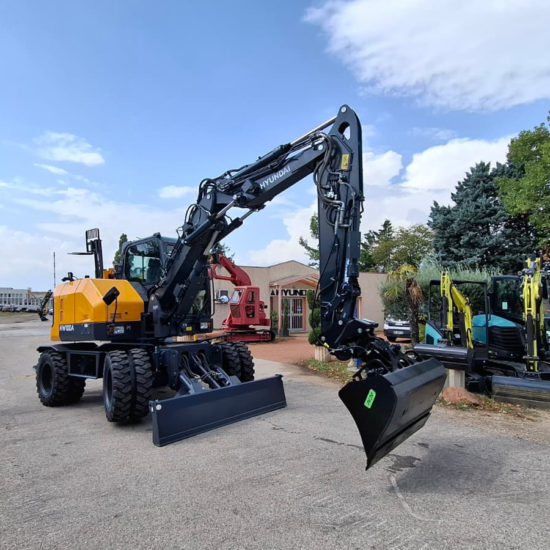 Pelle sur pneus de démonstration HYUNDAI HW100A