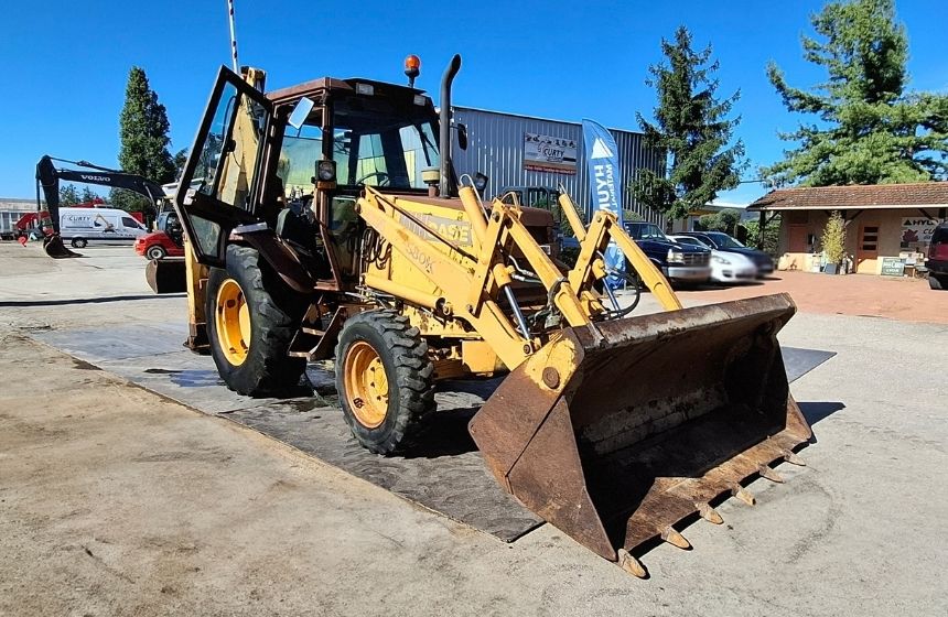 Tractopelles - Curty Materiels