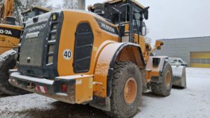 Chargeuse sur pneus d'occasion HYUNDAI HL955A