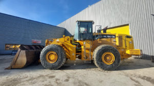 Chargeuse sur pneus occasion HYUNDAI HL780-7A