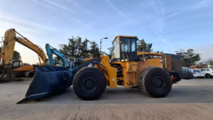 Chargeuse sur pneus occasion HYUNDAI HL780-7A