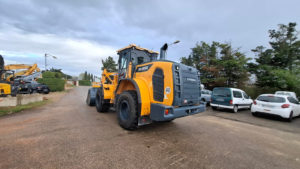 Chargeuse sur pneus d'occasion HYUNDAI HL955A