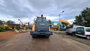 Chargeuse sur pneus d'occasion HYUNDAI HL955A