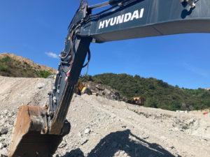 Pelle sur chenilles d'occasion HYUNDAI HX380AL