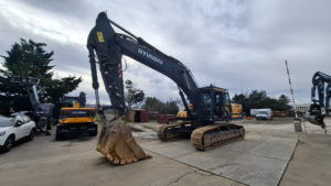 Pelle sur chenilles d'occasion HYUNDAI HX380AL