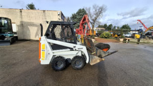 Chargeuse compacte d'occasion BOBCAT 443