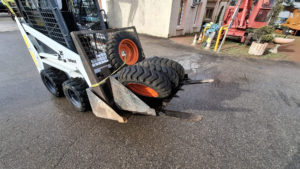 Chargeuse compacte d'occasion BOBCAT 443