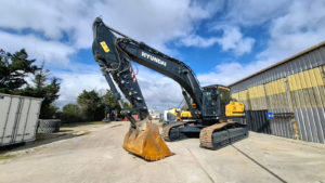 Pelle sur chenilles d'occasion HYUNDAI HX380AL