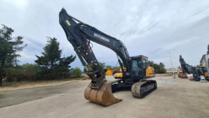 Pelle sur chenilles d'occasion HYUNDAI HX300AL