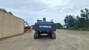 Pelle sur chenilles d'occasion HYUNDAI HX300AL