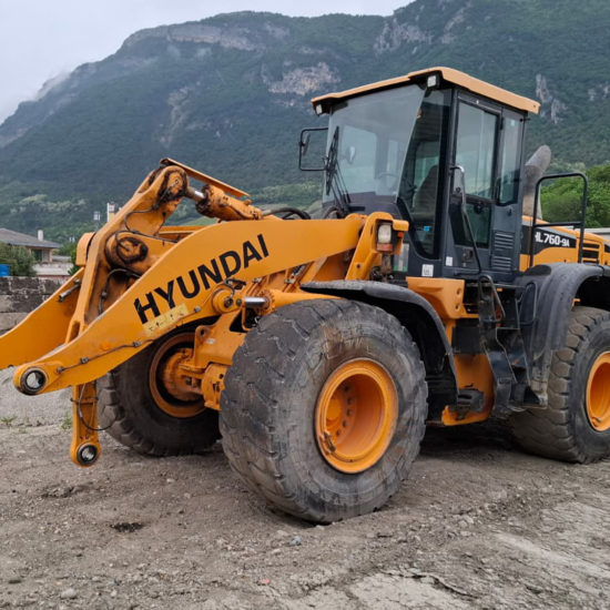 Chargeuse sur pneus d'occasion HYUNDAI HL760-9A