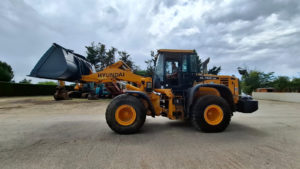 Chargeuse sur pneus d'occasion HYUNDAI HL760-9A