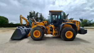 Chargeuse sur pneus d'occasion HYUNDAI HL760-9A