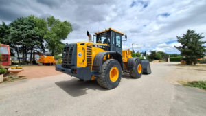 Chargeuse sur pneus d'occasion HYUNDAI HL760-9A