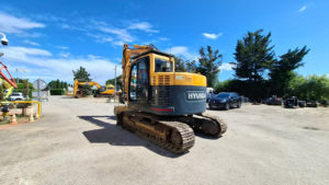 Pelle sur chenilles d'occasion HYUNDAI R145LCR-9A