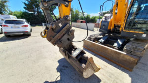 Pelle sur chenilles d'occasion HYUNDAI R145LCR-9A