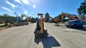Mini pelle d'occasion HYUNDAI R18-9