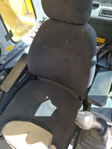 Pelle sur chenilles d'occasion NEW HOLLAND KOBELCO E235 BSR-2