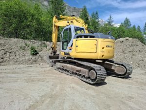 Pelle sur chenilles d'occasion NEW HOLLAND KOBELCO E235 BSR-2