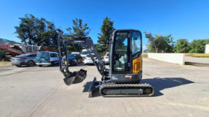 Mini pelle de démonstration HYUNDAI HX25AZ