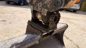Mini pelle d'occasion HYUNDAI R30Z-9AK