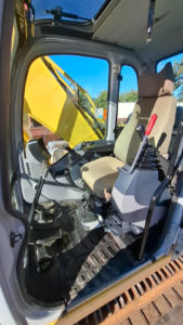 Pelle sur chenilles d'occasion NEW HOLLAND E265B