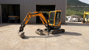 Mini pelle d'occasion HYUNDAI R30Z-9AK