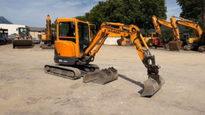 Mini pelle d'occasion HYUNDAI R30Z-9AK